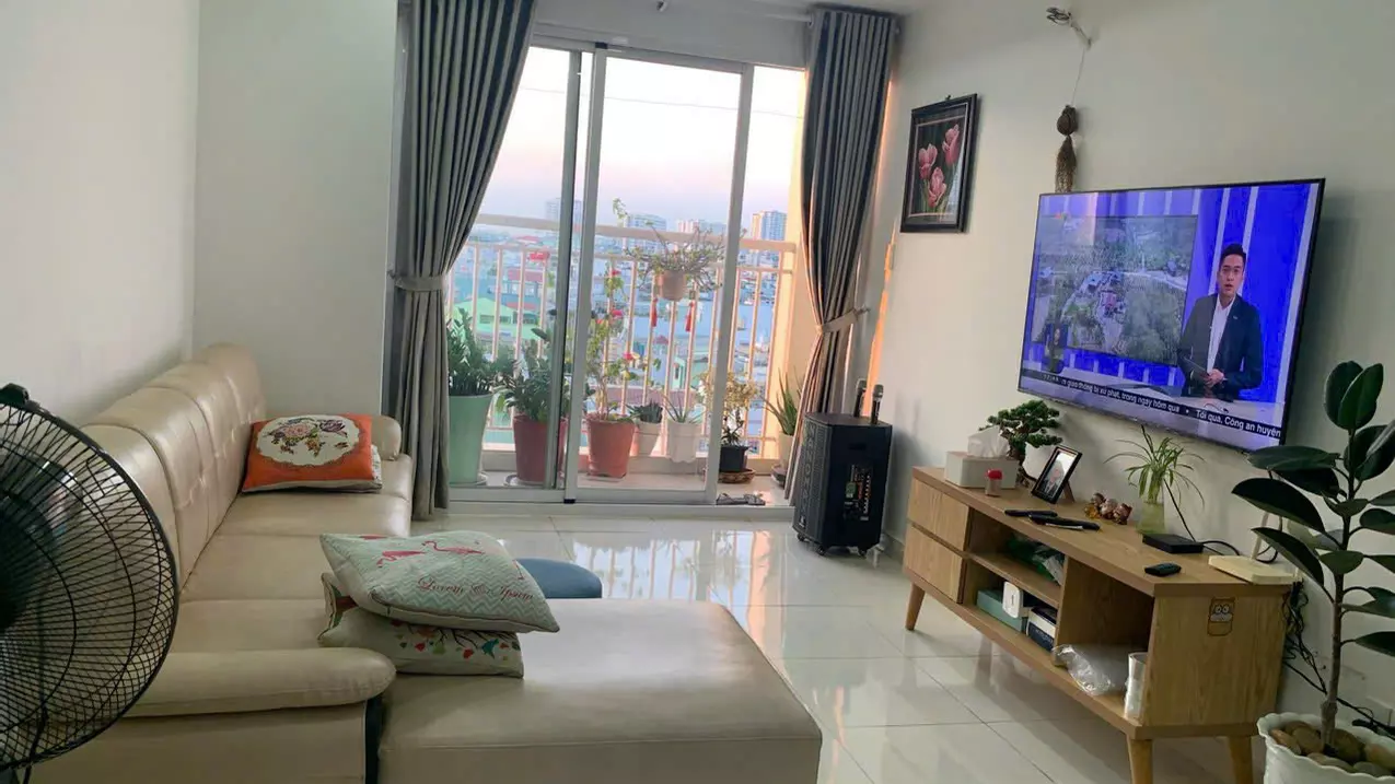 selling a 3-bedroom apartment in phu trung ward, tan phu district