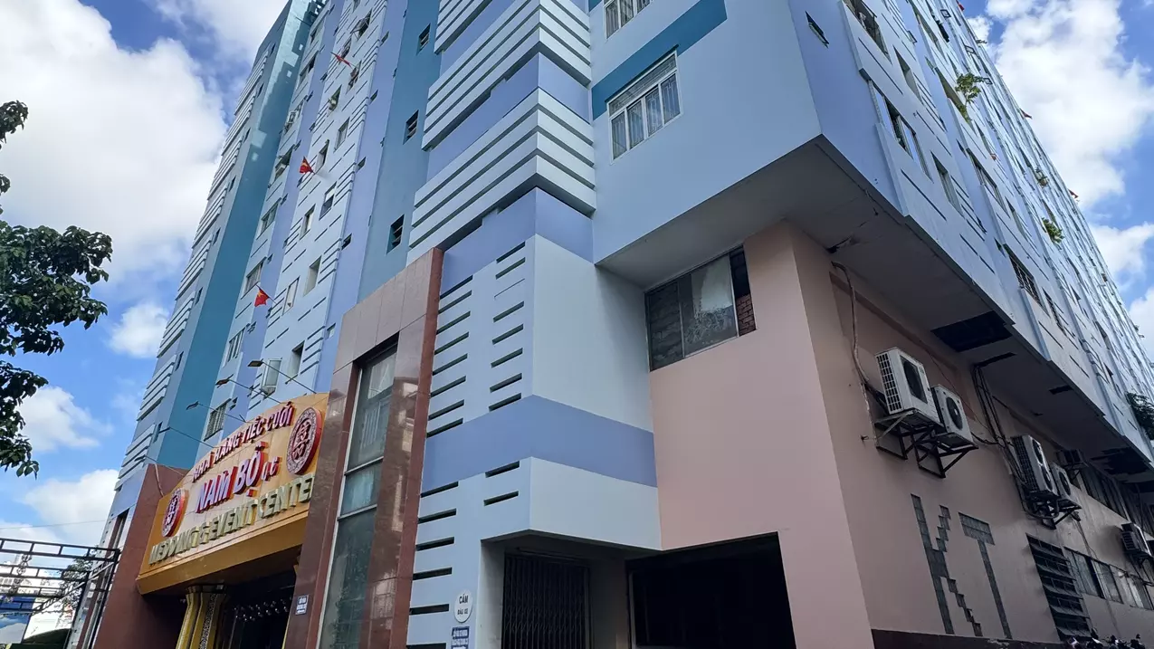 selling apartment at 62 ba hom by owner