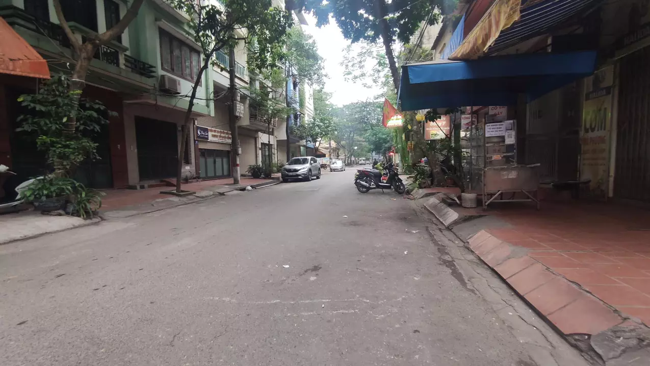 Nam Tu Liem