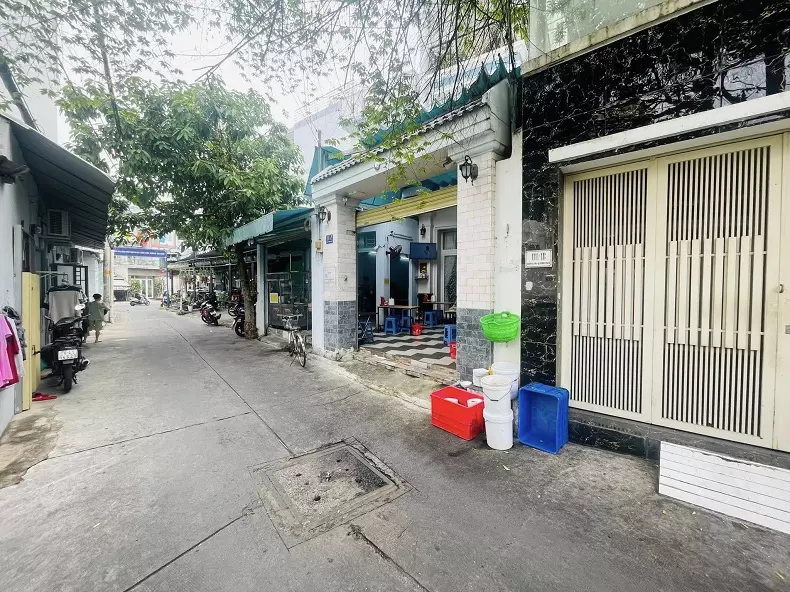 Tan Phu