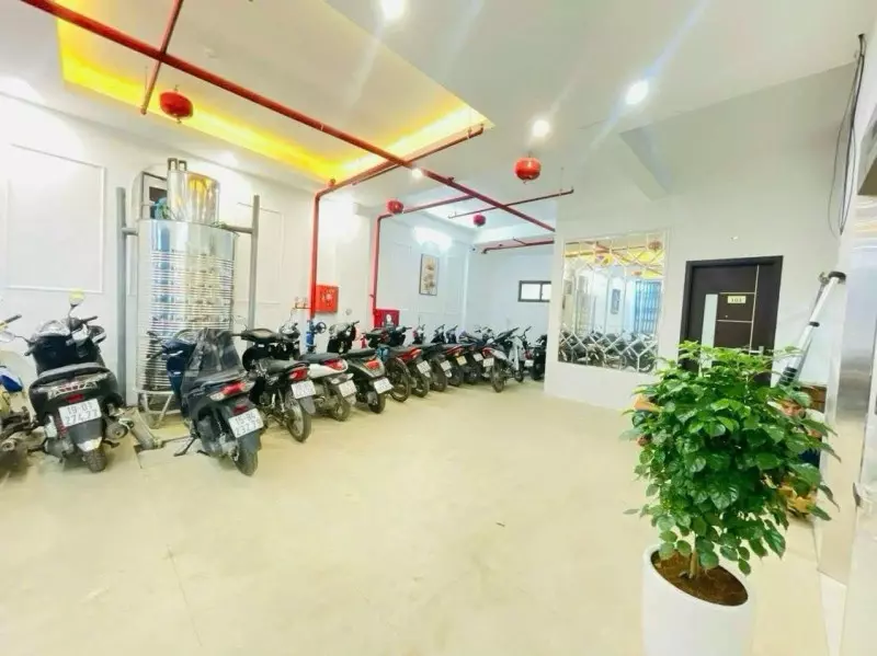 Nam Tu Liem