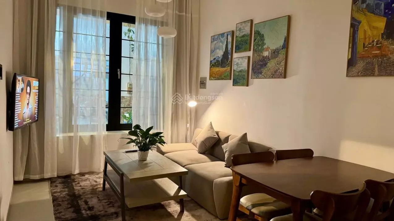 District 8