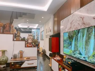 Ha Dong