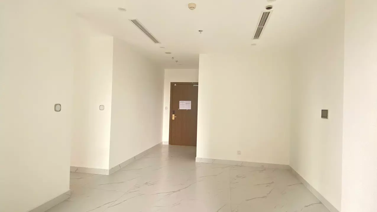 2 bedroom apartment, beautiful floor, direct view of extremely chill swimming pool, best price in the market 4ty8 all in