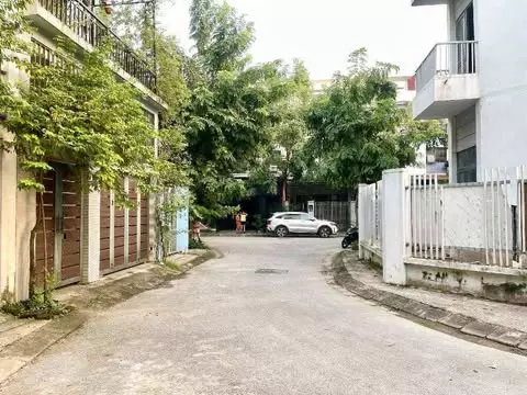 Nam Tu Liem