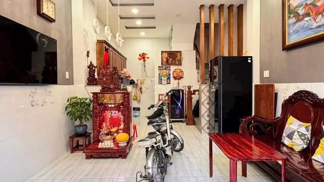 Binh Tan