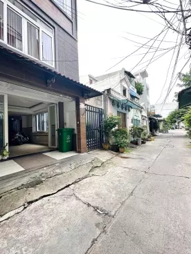 Tan Phu