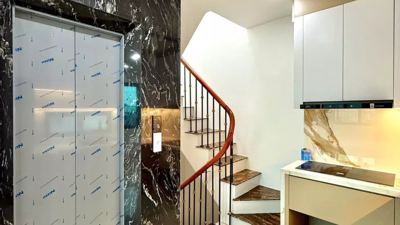 Nam Tu Liem