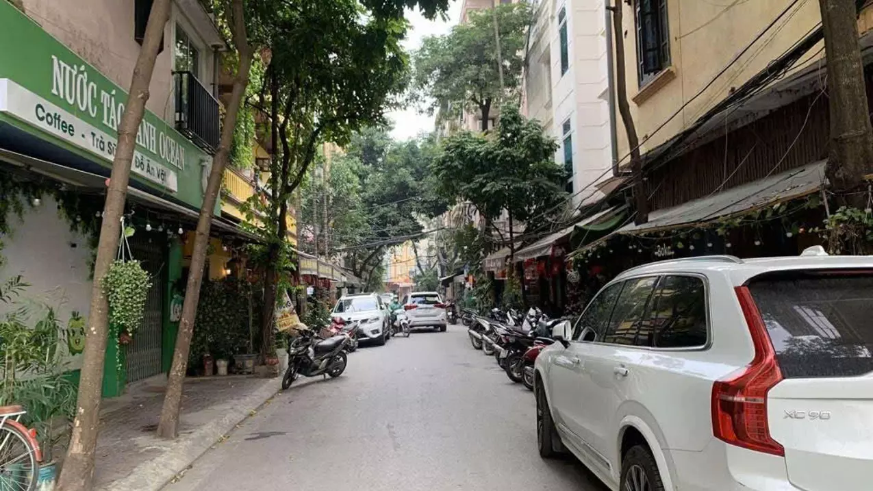 Nam Tu Liem