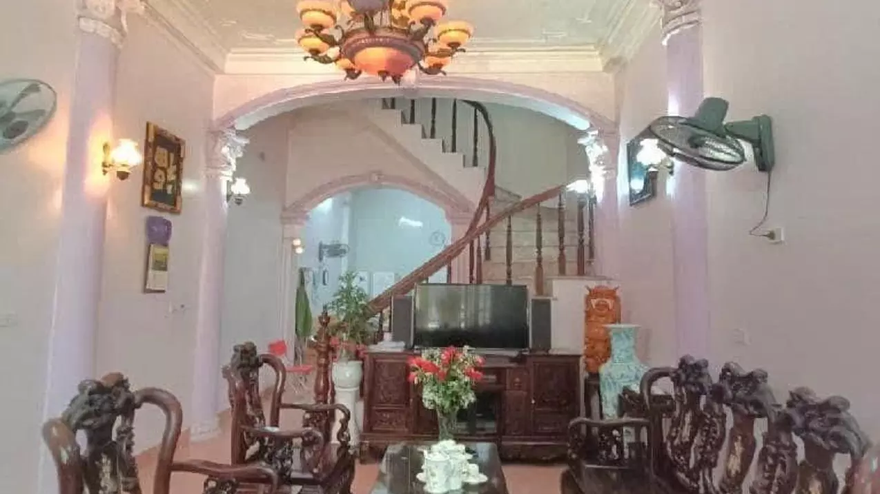 Nam Tu Liem
