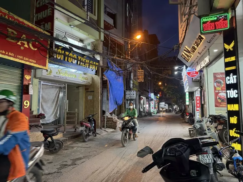 Nam Tu Liem