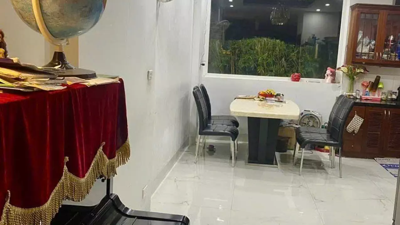 Nam Tu Liem