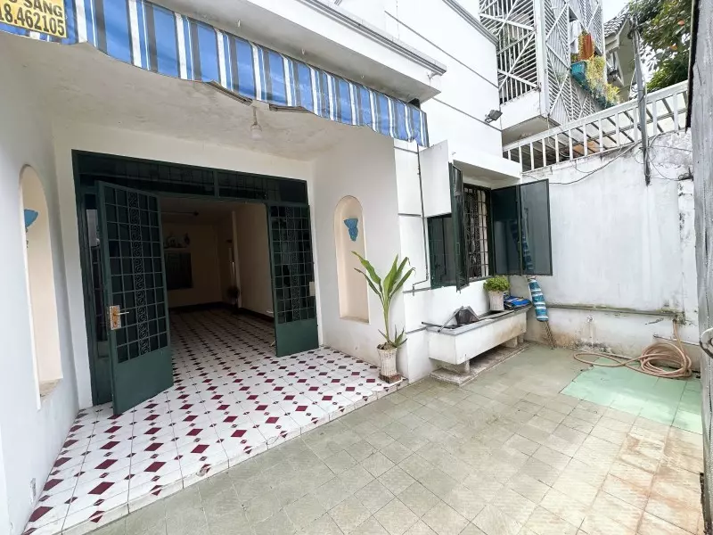 District 9