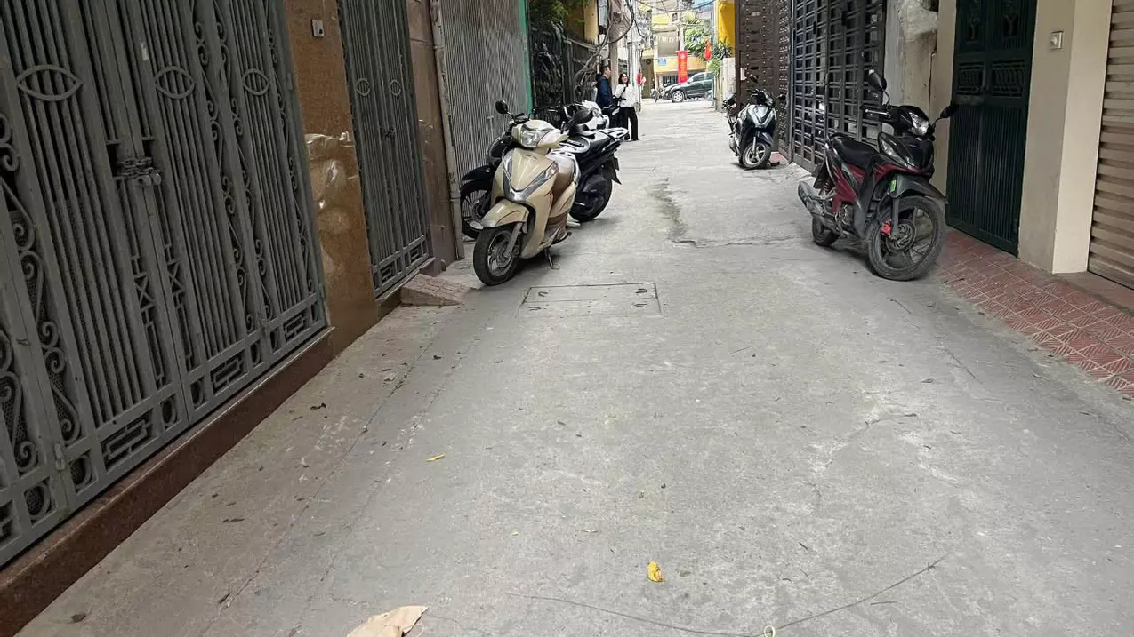 Nam Tu Liem