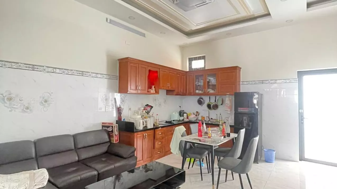only 9.9 billion - 3-floor house with car alley phan van hon district 12 fall 16 million/month