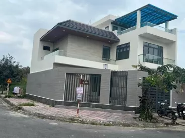 Trang Bom
