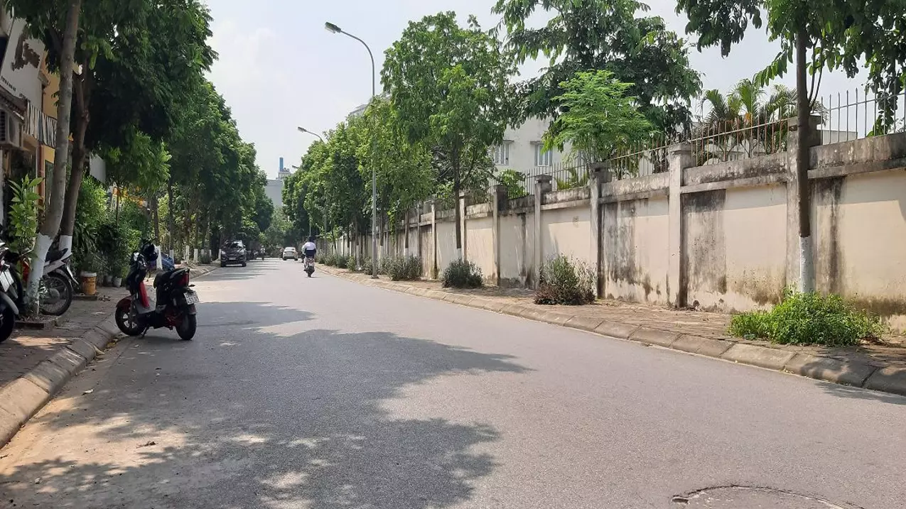 Nam Tu Liem