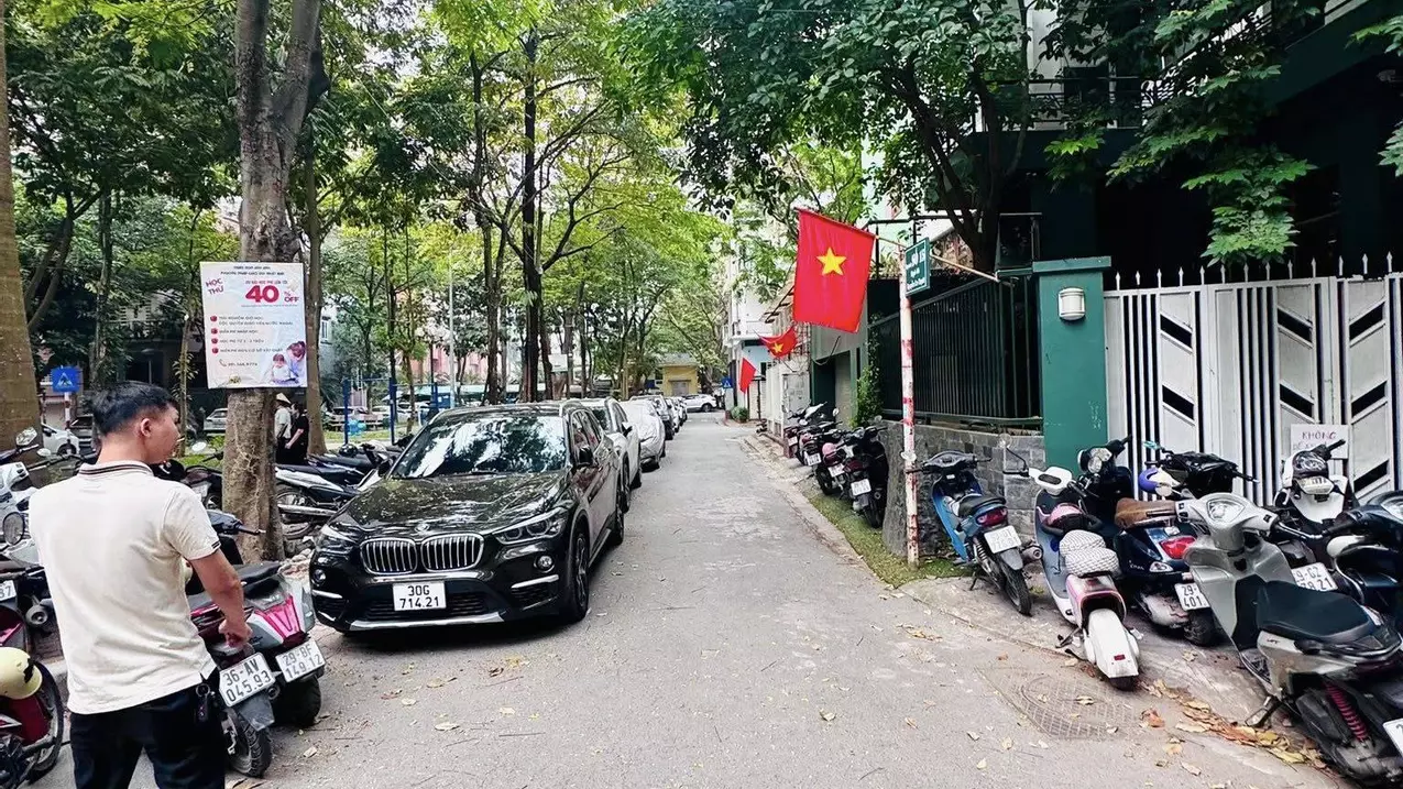 Nam Tu Liem