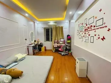 Ha Dong