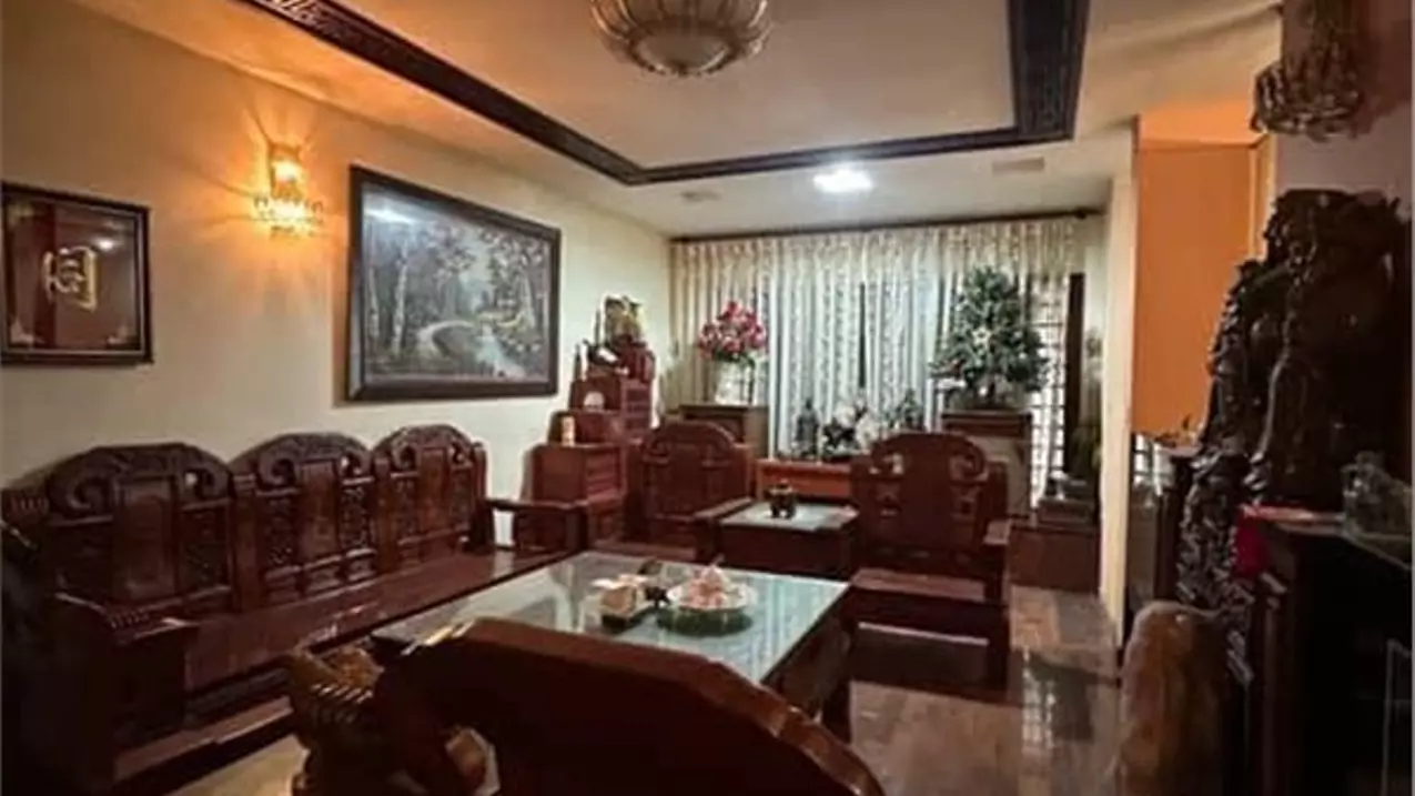 Nam Tu Liem