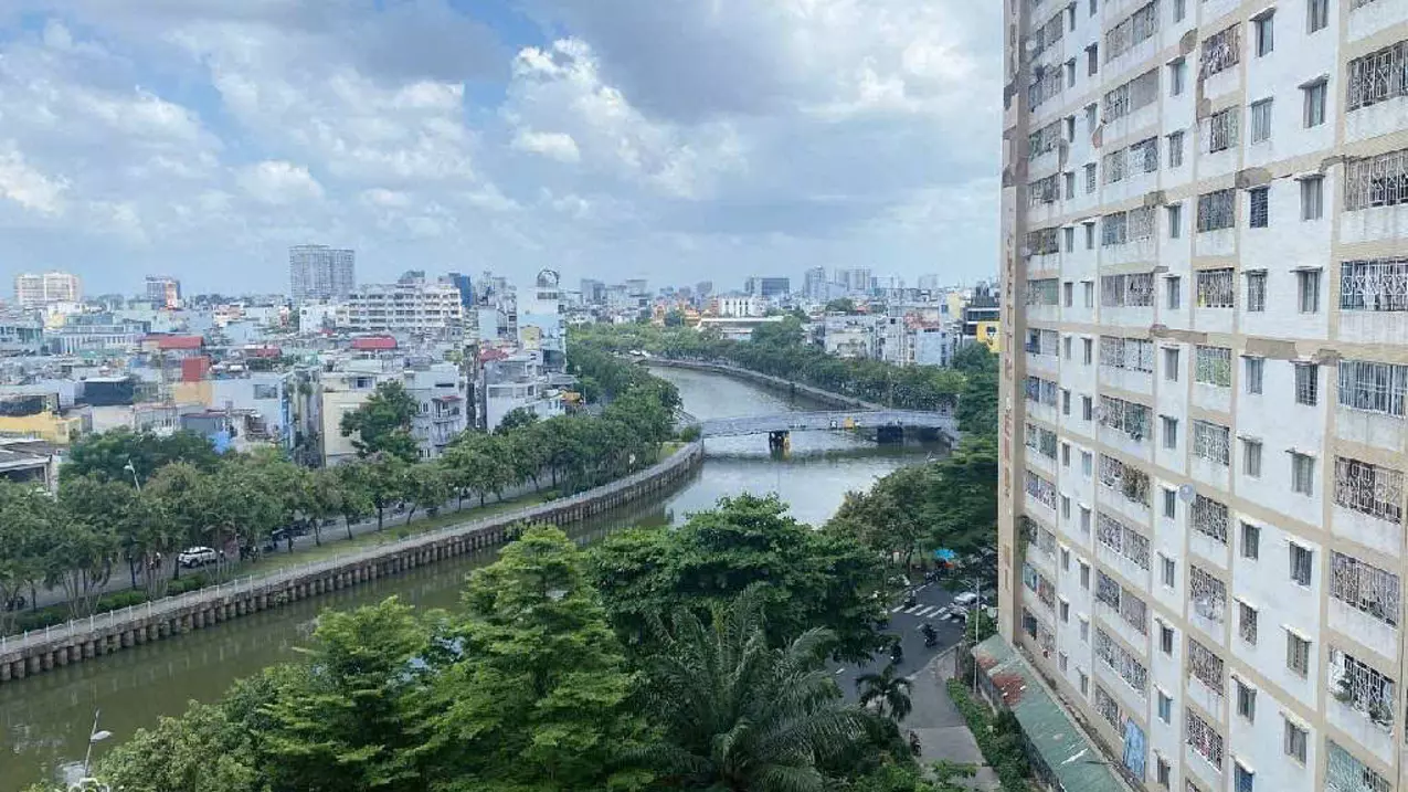 3.35 billion - apartment next to phan xich long phu nhuan 54m2 2 bedrooms with elevator private pink book