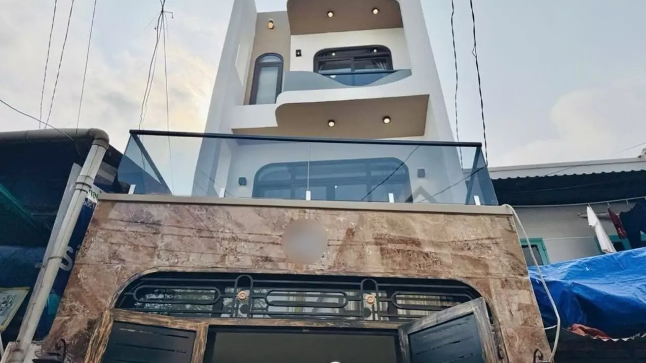 6.5 billion to have a 3-story house in tan binh - truck alley - top business?! too rare!