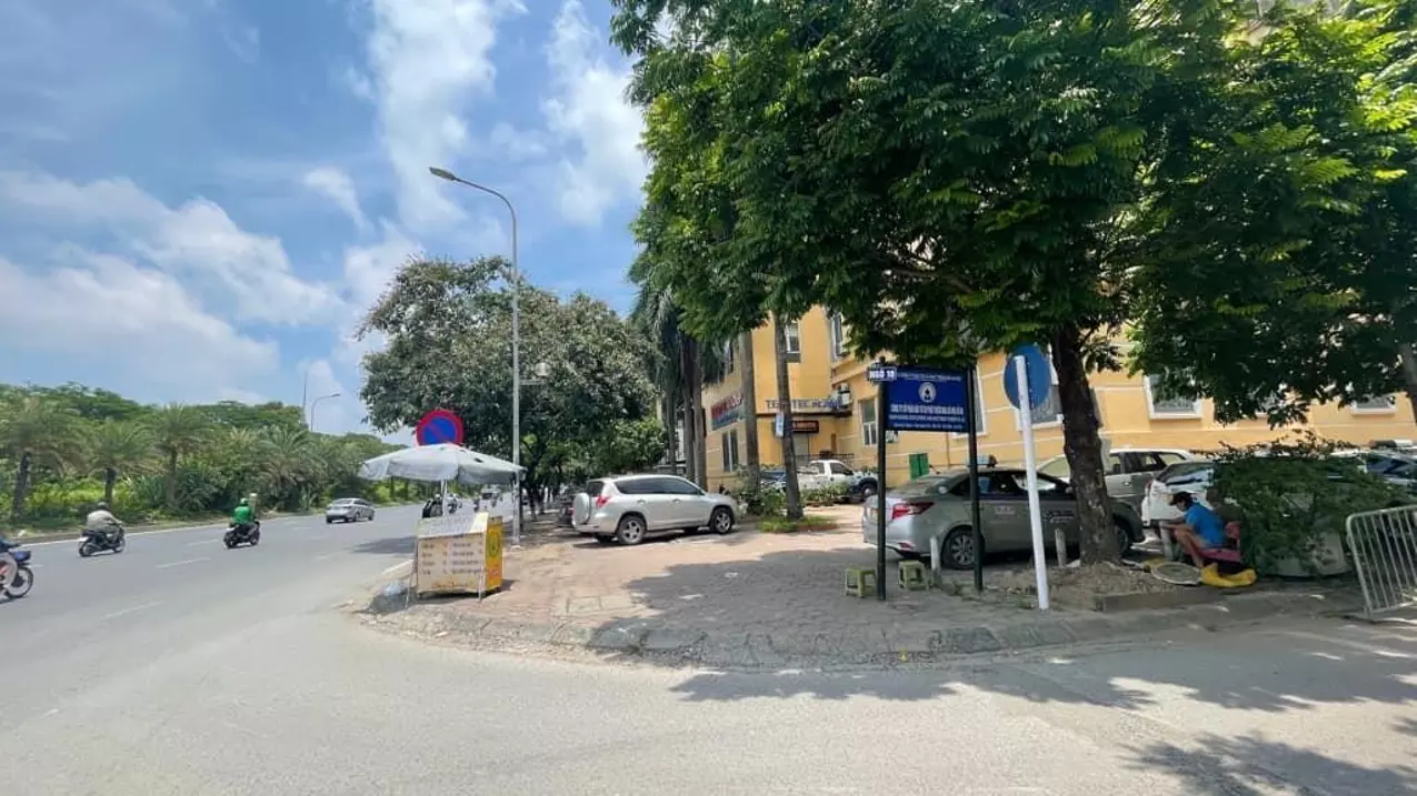 Nam Tu Liem