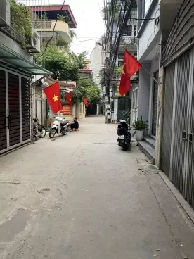 Nam Tu Liem