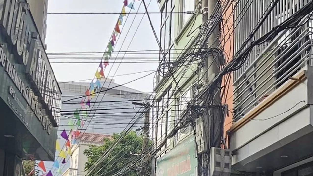 Nam Tu Liem