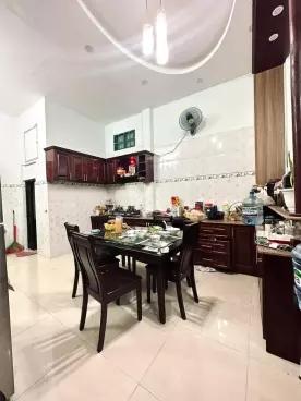 Tan Phu