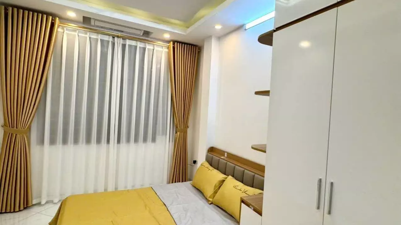 Hoang Mai