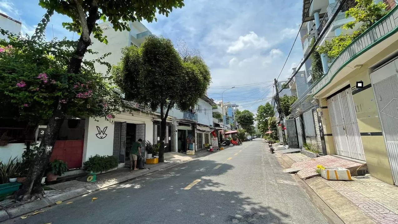 Tan Phu