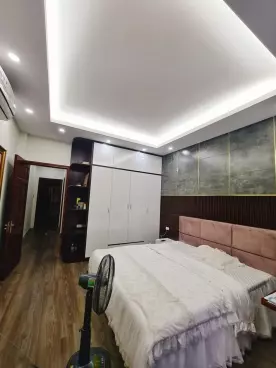 Ha Dong