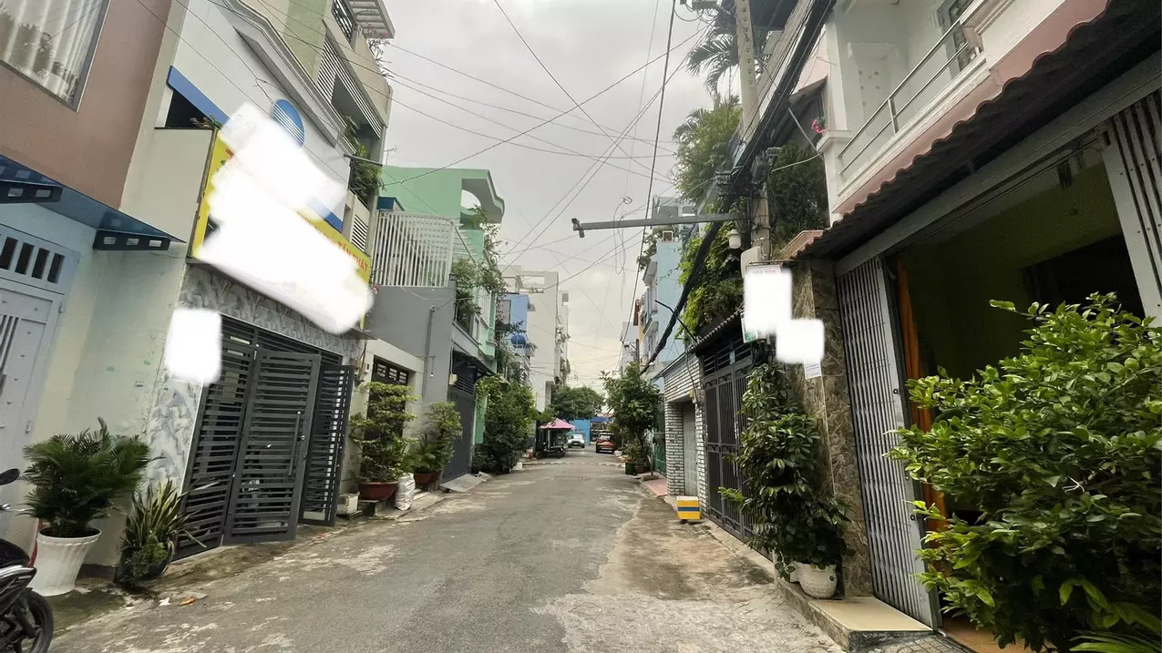 Tan Phu