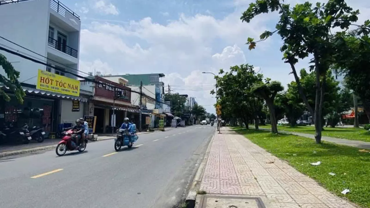 Tan Phu
