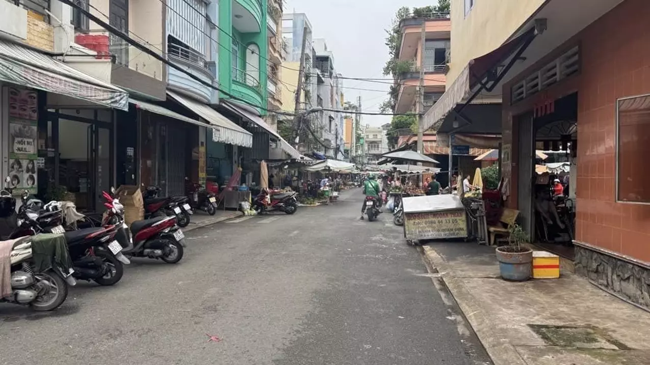 Tan Phu