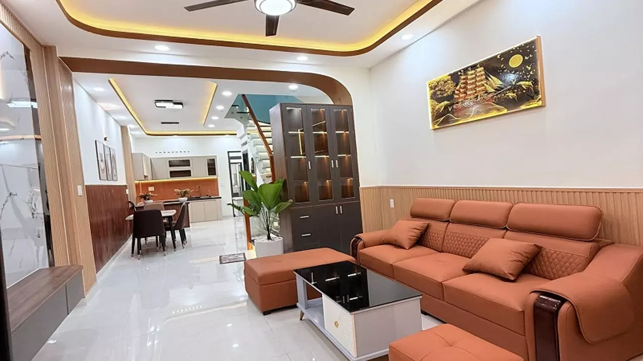 Tan Phu