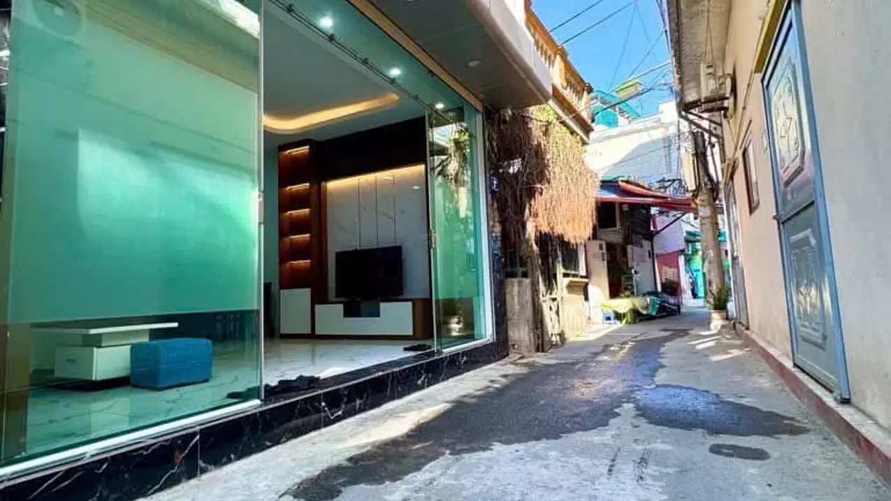 Nam Tu Liem