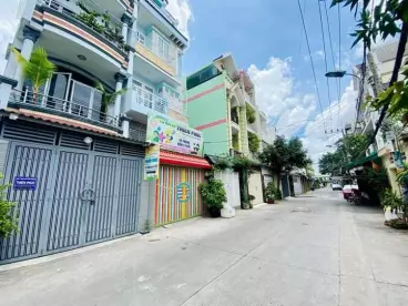 Tan Phu