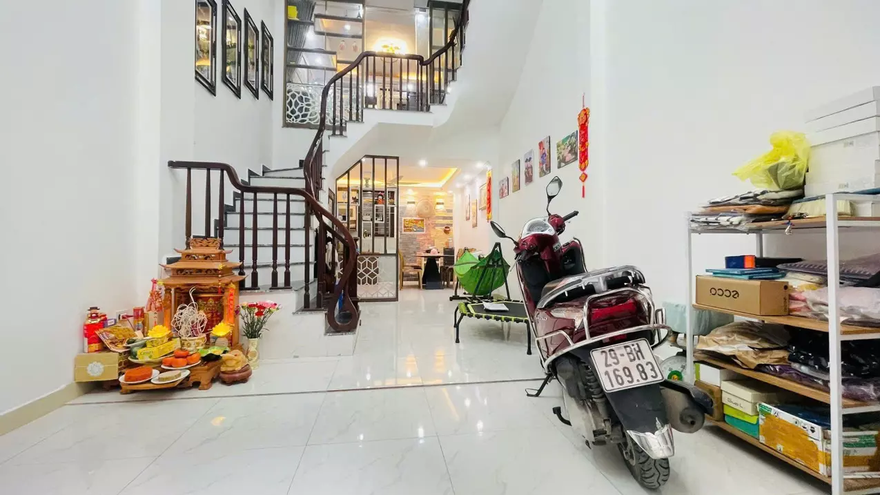 Hoang Mai