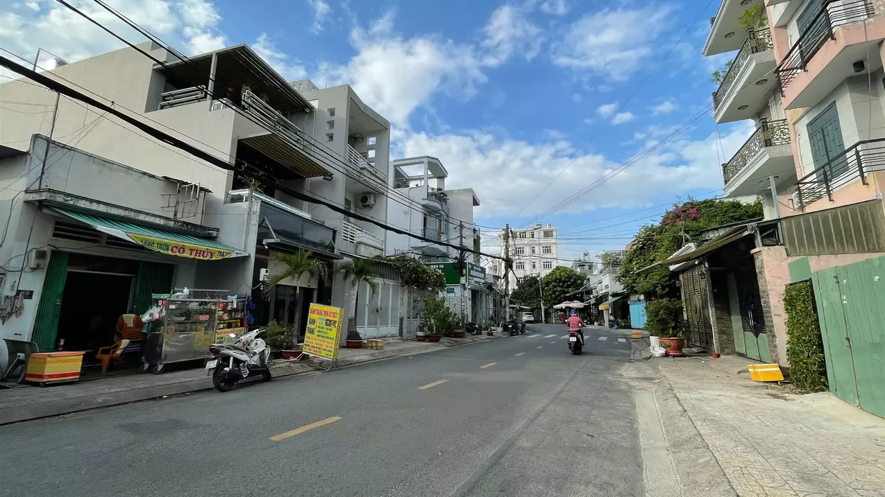 Tan Phu