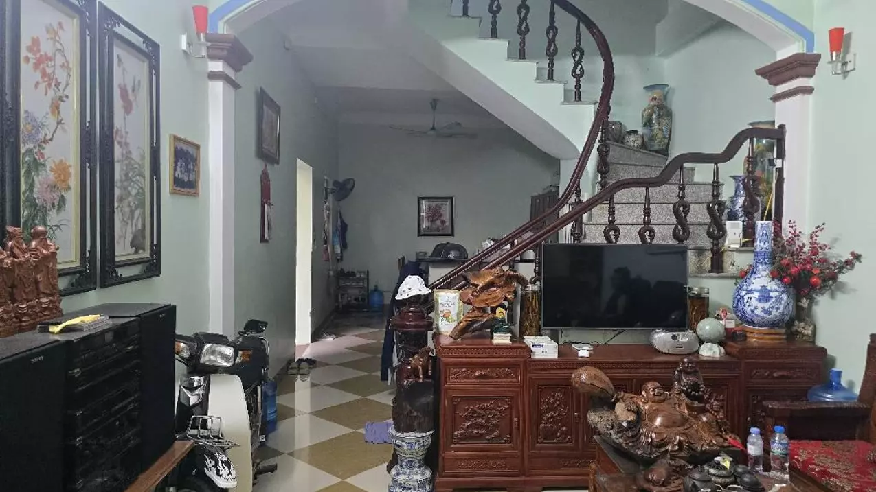 Nam Tu Liem