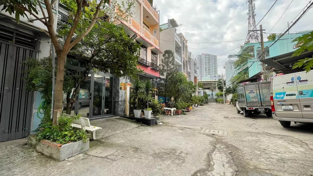 Tan Phu