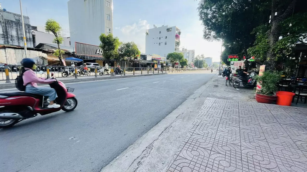 Tan Phu