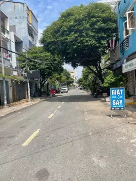 Tan Phu