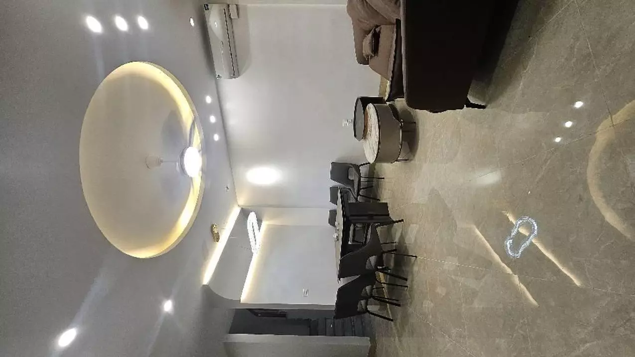 Nam Tu Liem