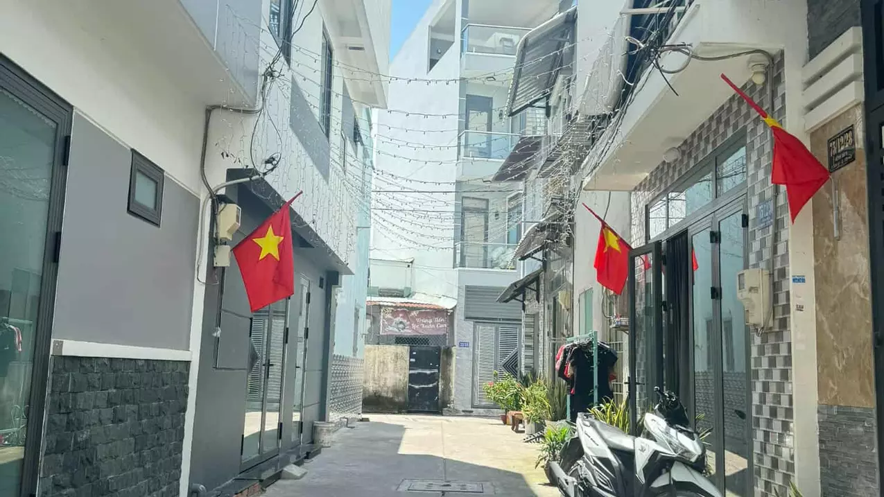 new hello 2.95 garlic walk to celadon tan phu - 25m2, 2 floor new live now - low price only 2.x billion
