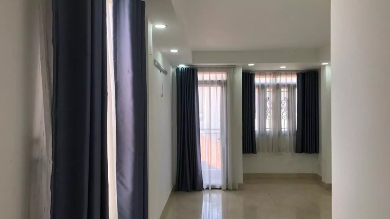 only 6.2 billion, center - p5q8 - ta quang buu - bui minh truc - p5 - beautiful new 4-floor house - close to the front