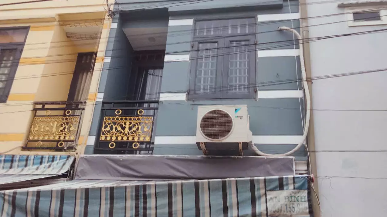 owner needs to sell house tl19 - near ga interface, cau dong market - district 12