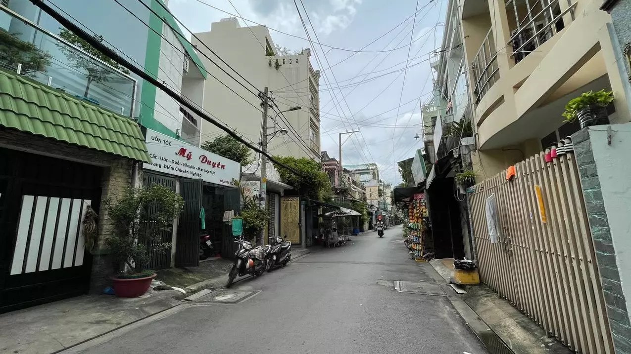 Tan Phu
